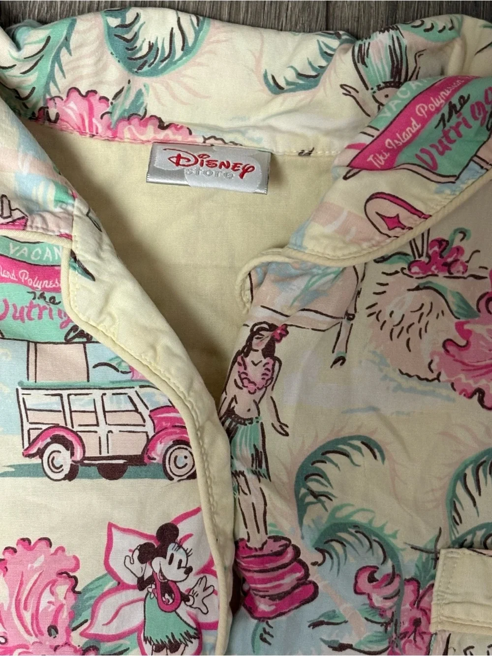 Mickey Mouse Hawaiian pajama top - Picture 3 of 4